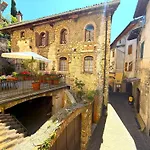 Casa Claudia Pieve Centro Storico בית נופש Tremosine