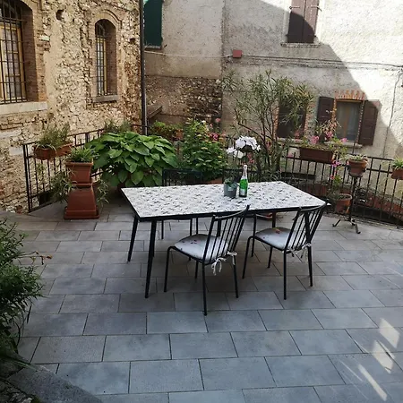Casa Claudia Pieve Centro Storico Tremosine